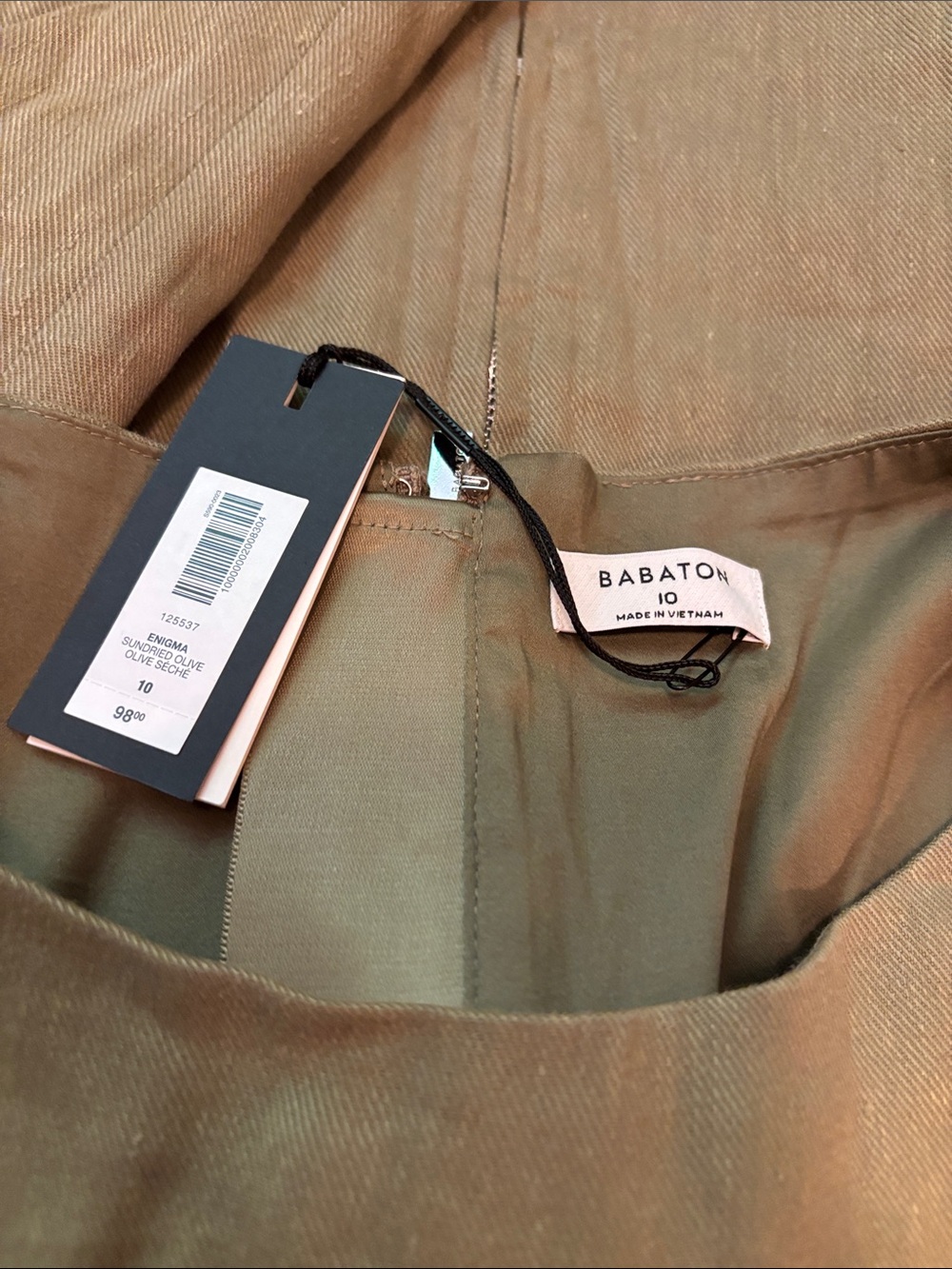 NWT Babaton Olive Sleeveless Top - size 10 - Picture 11 of 14